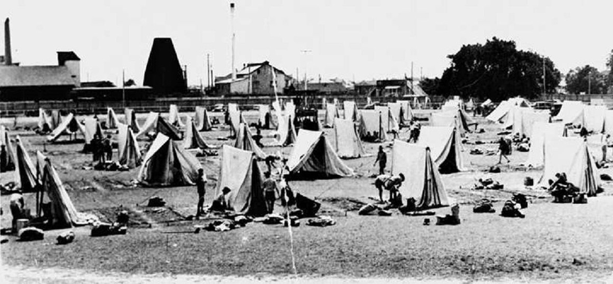 Tents of the 47th Battalion at the old show grounds. State Library of Qld.